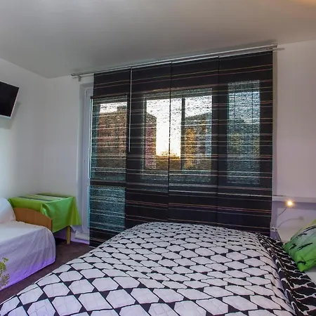 Apartman Petrzalka Air-conditioned 24h Check-in Pozsony